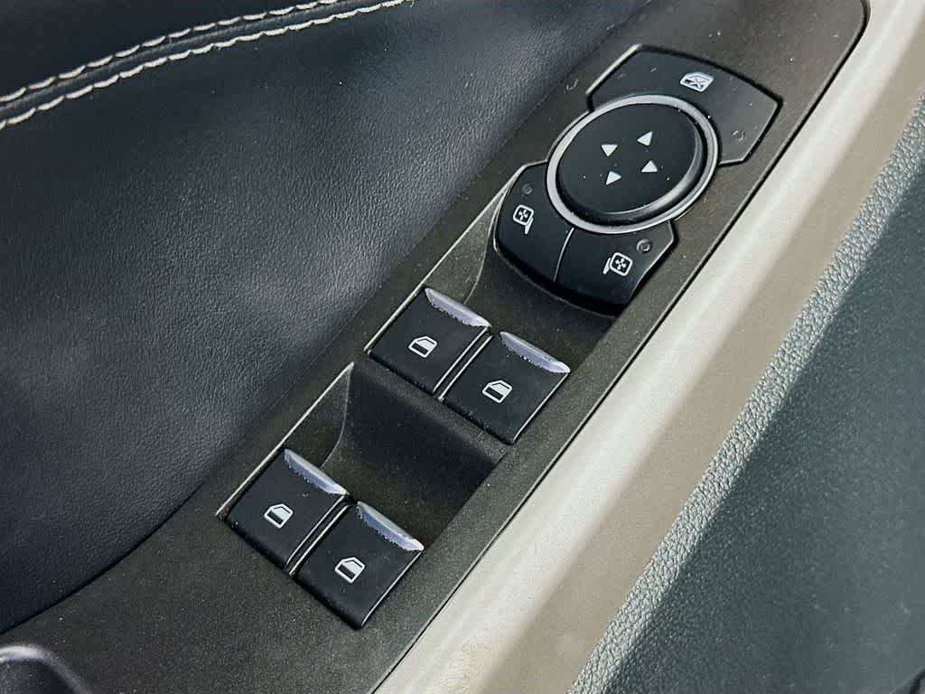 Thumbnail: 2024 Ford Explorer - 28