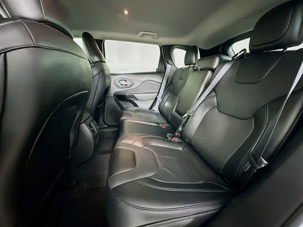 Thumbnail: 2023 Jeep Cherokee - 14