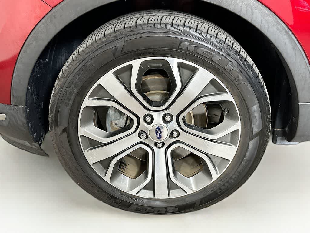 Thumbnail: 2019 Ford Explorer - 8