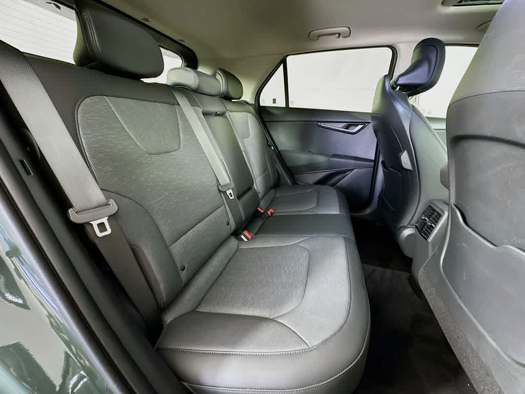 2023 Kia Niro SX Touring 33