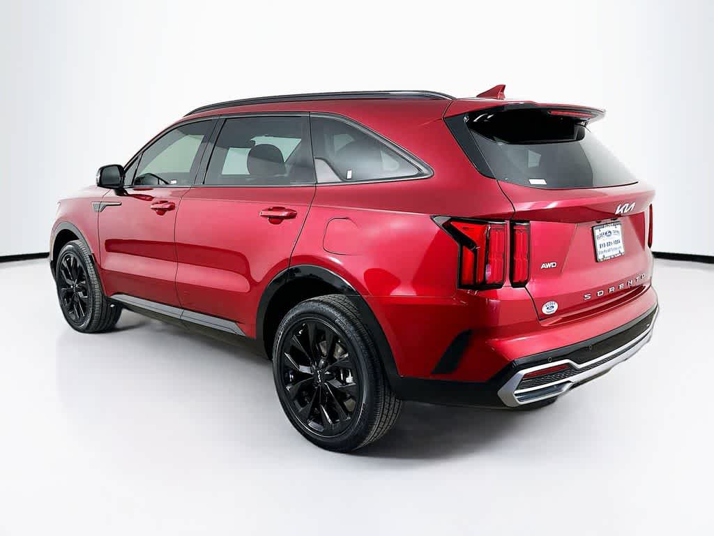 Thumbnail: 2022 Kia Sorento - 4