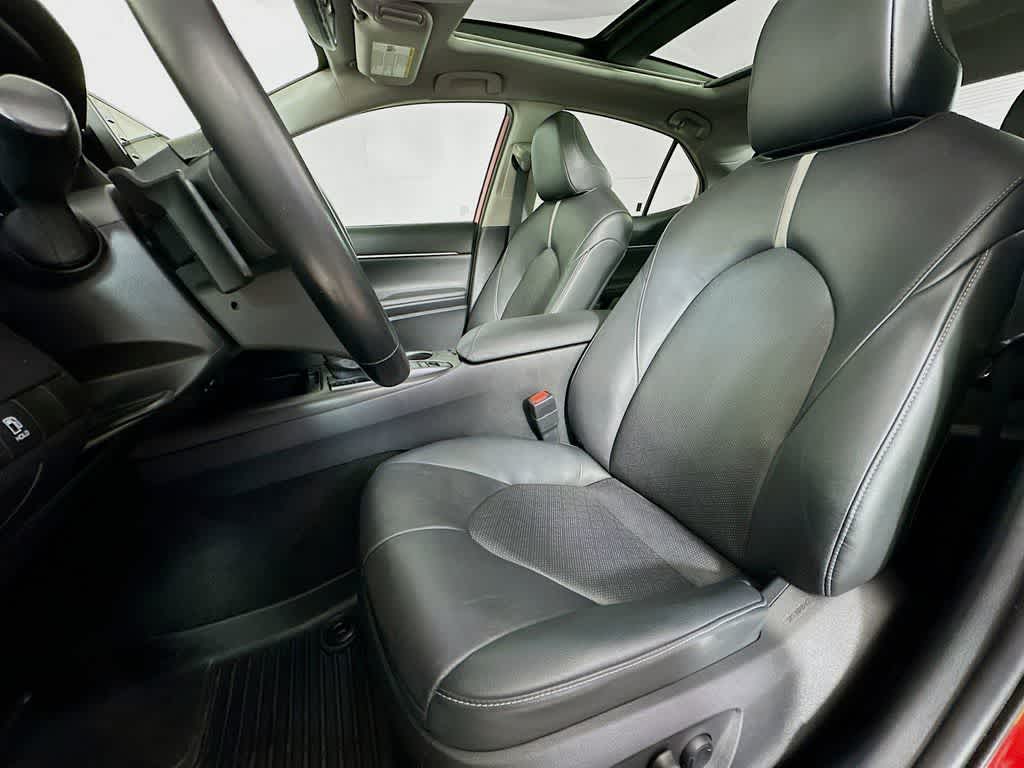 Thumbnail: 2021 Toyota Camry - 12