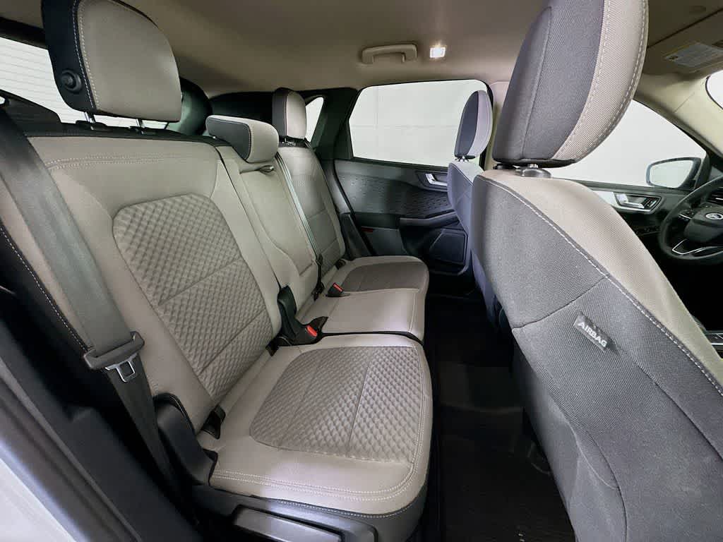 Thumbnail: 2020 Ford Escape - 31