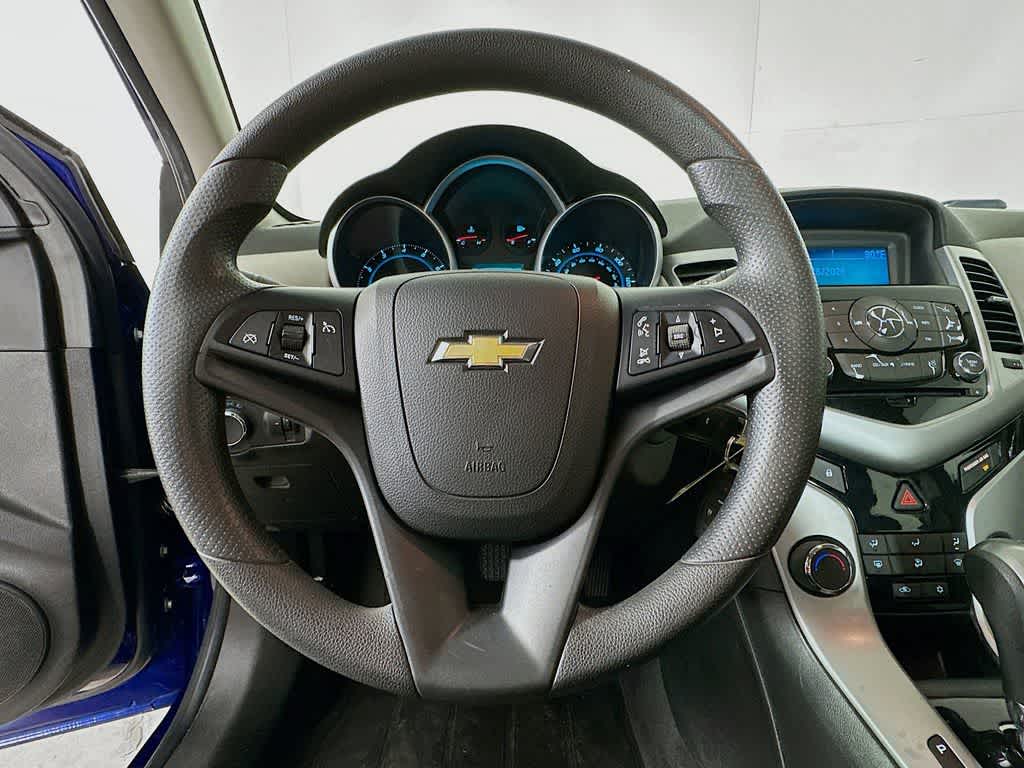 Thumbnail: 2013 Chevrolet Cruze - 15