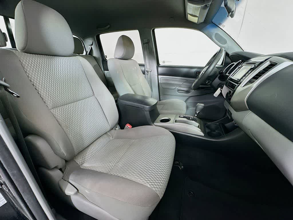 Thumbnail: 2014 Toyota Tacoma - 14