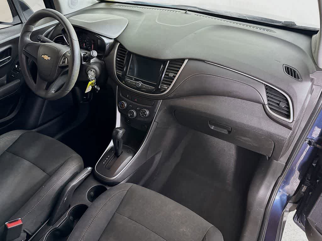 Thumbnail: 2018 Chevrolet Trax - 31