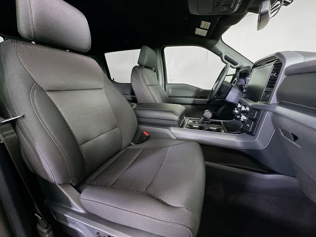 Thumbnail: 2025 Ford F-150 - 15