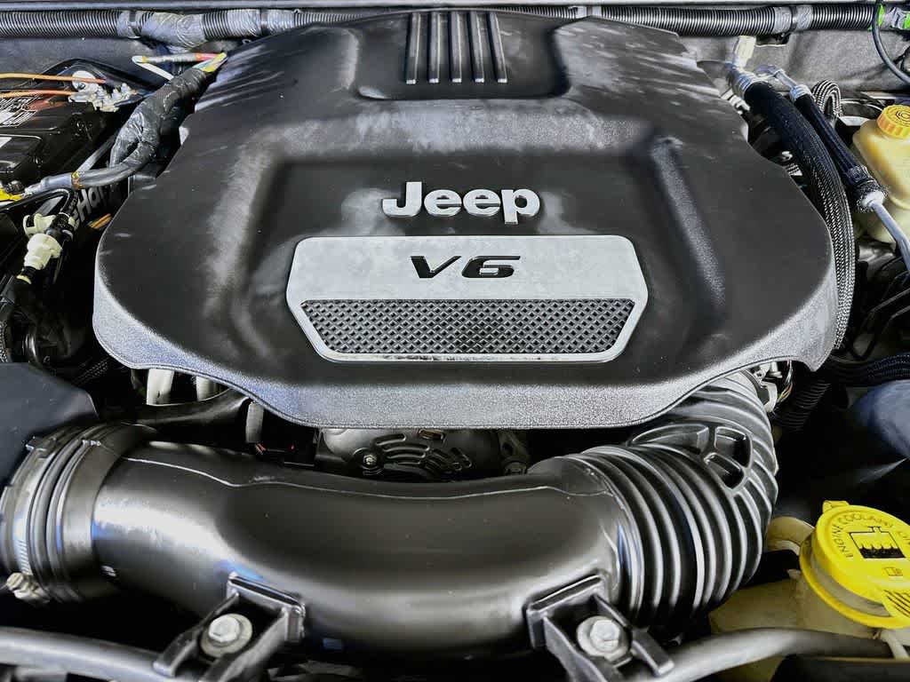 Thumbnail: 2016 Jeep Wrangler - 9