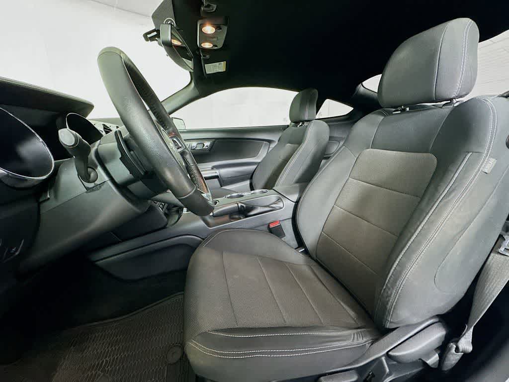 Thumbnail: 2017 Ford Mustang - 11