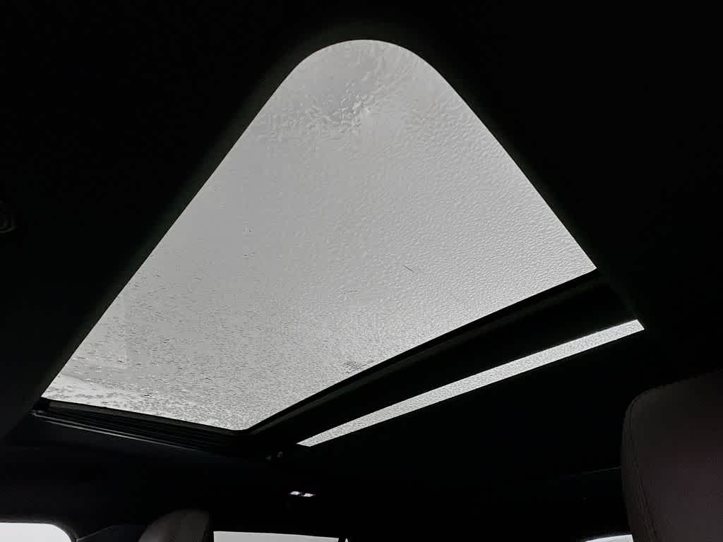 Thumbnail: 2025 Ford Explorer - 32