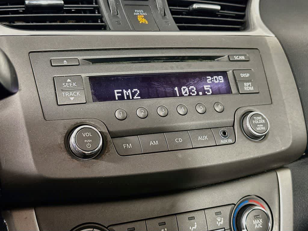 Thumbnail: 2014 Nissan Sentra - 16