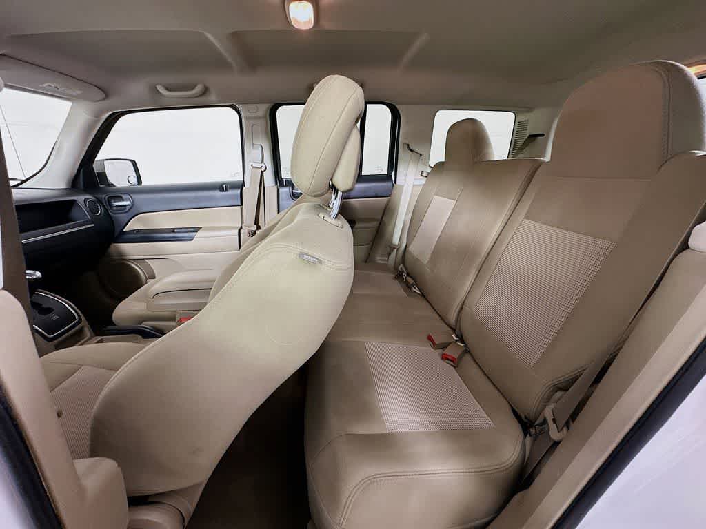 Thumbnail: 2014 Jeep Patriot - 13