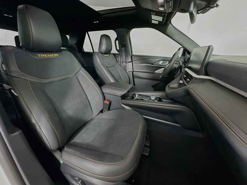 Thumbnail: 2026 Ford Explorer - 15