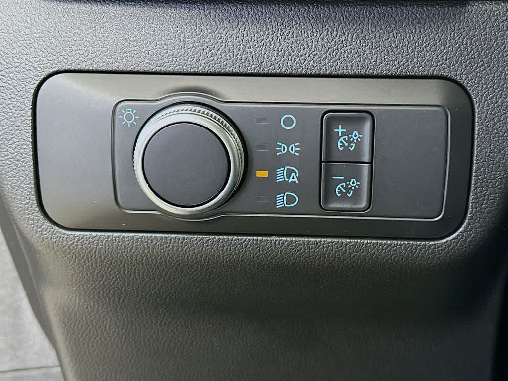 Thumbnail: 2022 Ford Escape - 26