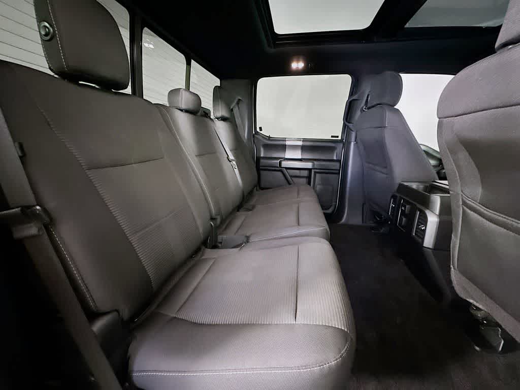 Thumbnail: 2016 Ford F-150 - 32