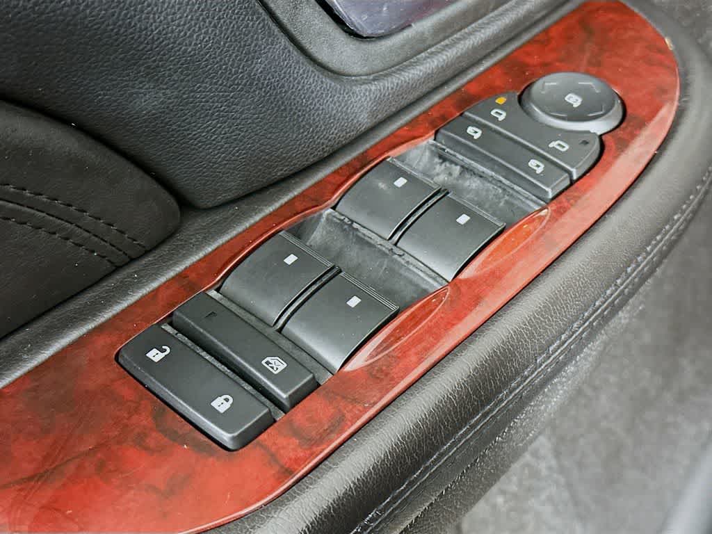 Thumbnail: 2007 Cadillac Escalade - 25