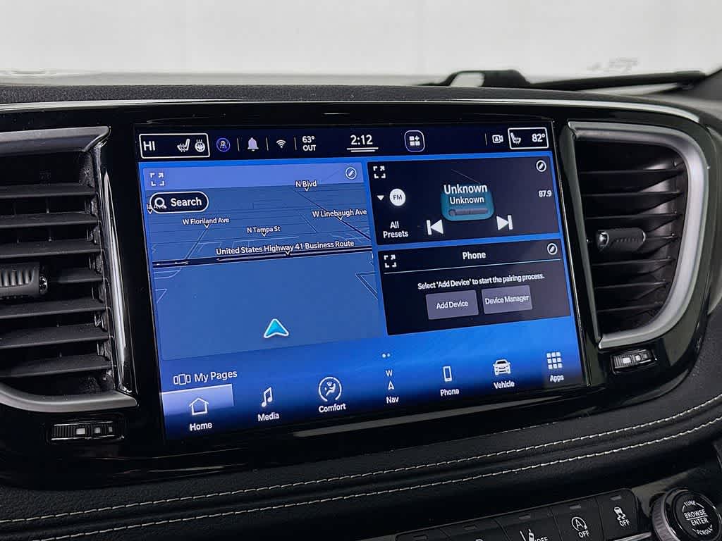 Thumbnail: 2022 Chrysler Pacifica - 17