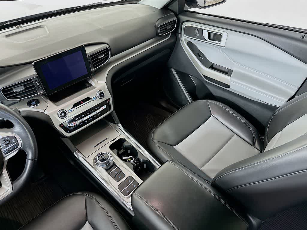 Thumbnail: 2022 Ford Explorer - 11