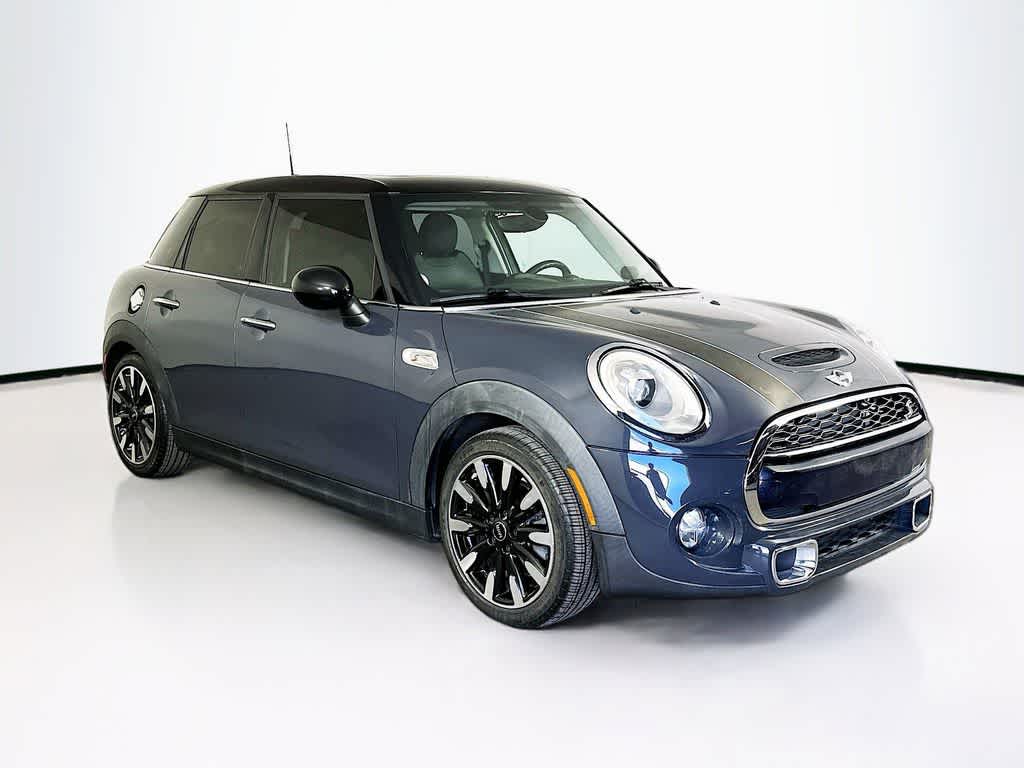 Thumbnail: 2016 MINI Cooper Hardtop - 23