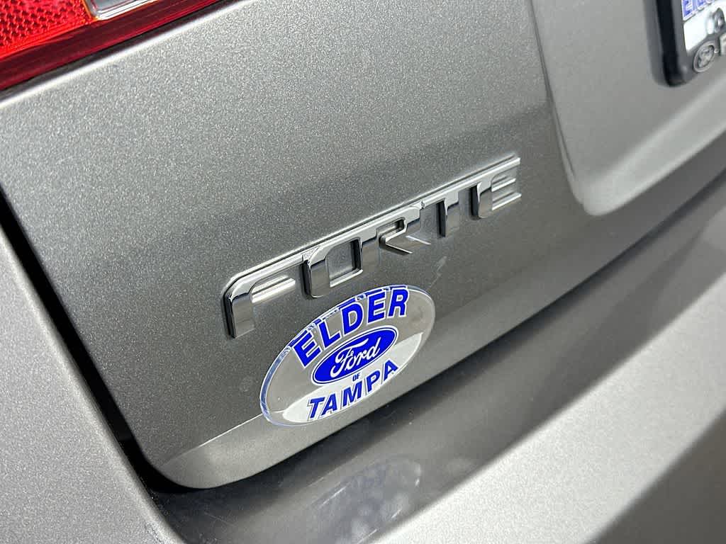 Thumbnail: 2012 Kia Forte - 7