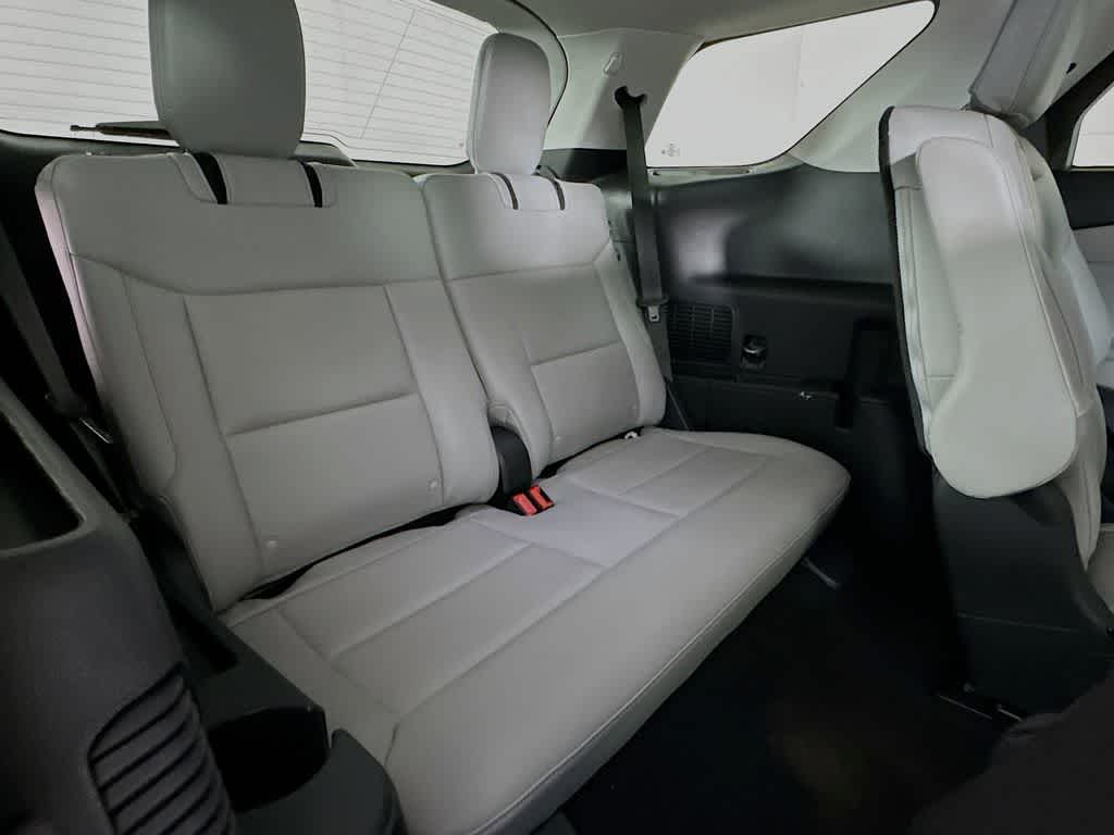 Thumbnail: 2025 Ford Explorer - 31