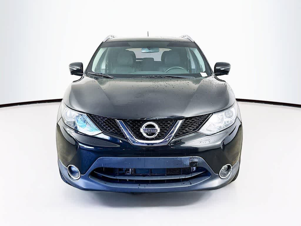 Thumbnail: 2017 Nissan Rogue Sport - 6