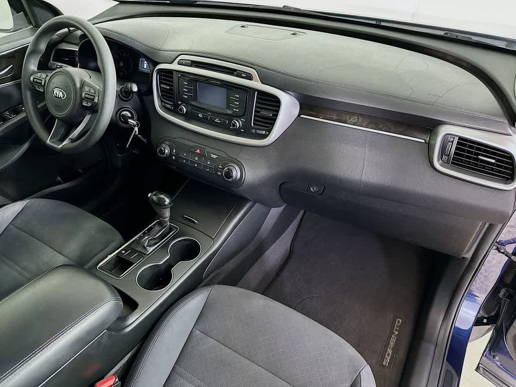 Thumbnail: 2016 Kia Sorento - 33