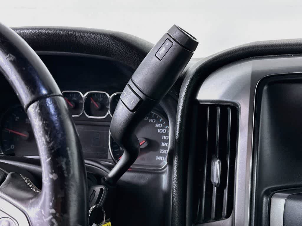 Thumbnail: 2015 Chevrolet Silverado 1500 - 18