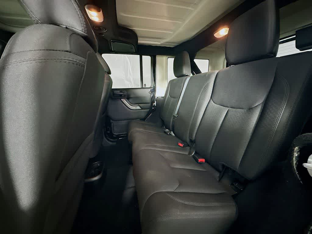 Thumbnail: 2015 Jeep Wrangler - 13