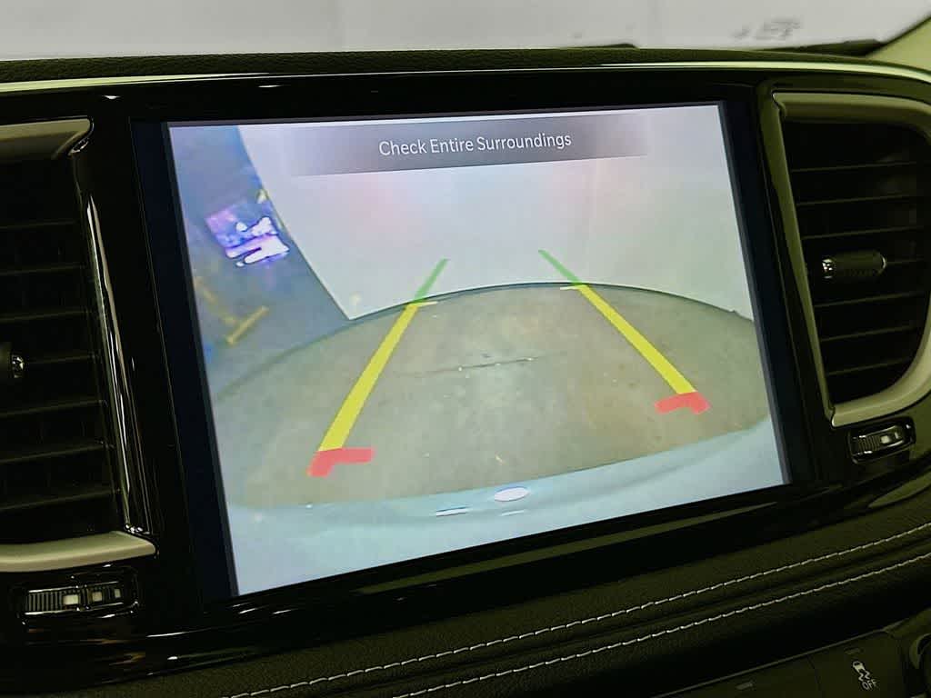 Thumbnail: 2022 Chrysler Pacifica - 28