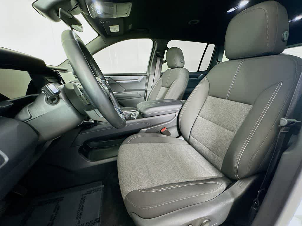 Thumbnail: 2025 GMC Acadia - 12