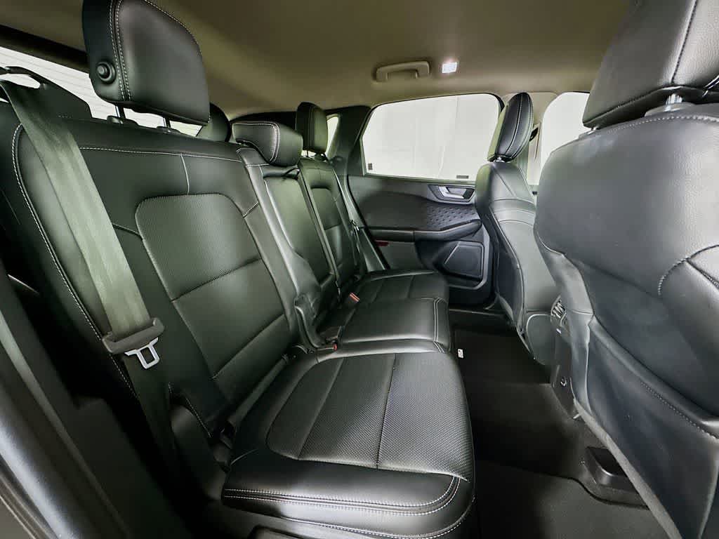 Thumbnail: 2020 Ford Escape - 32