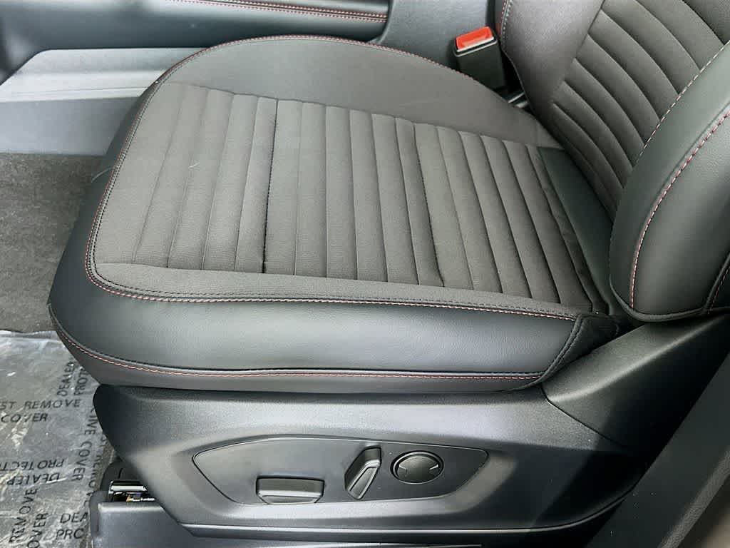 Thumbnail: 2026 Ford Explorer - 30