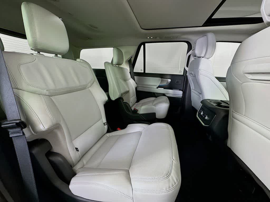 Thumbnail: 2026 Ford Expedition - 34