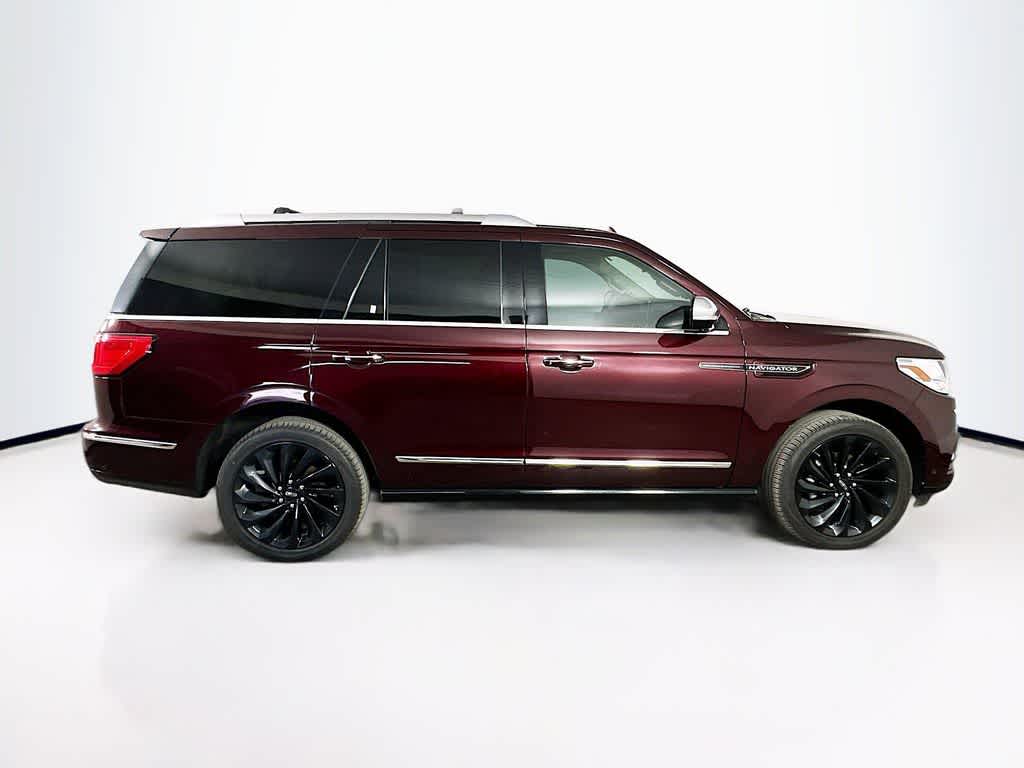 Thumbnail: 2020 Lincoln Navigator - 26