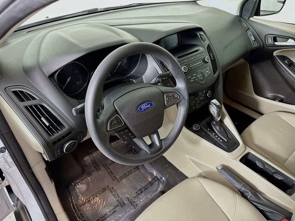 Thumbnail: 2016 Ford Focus - 2