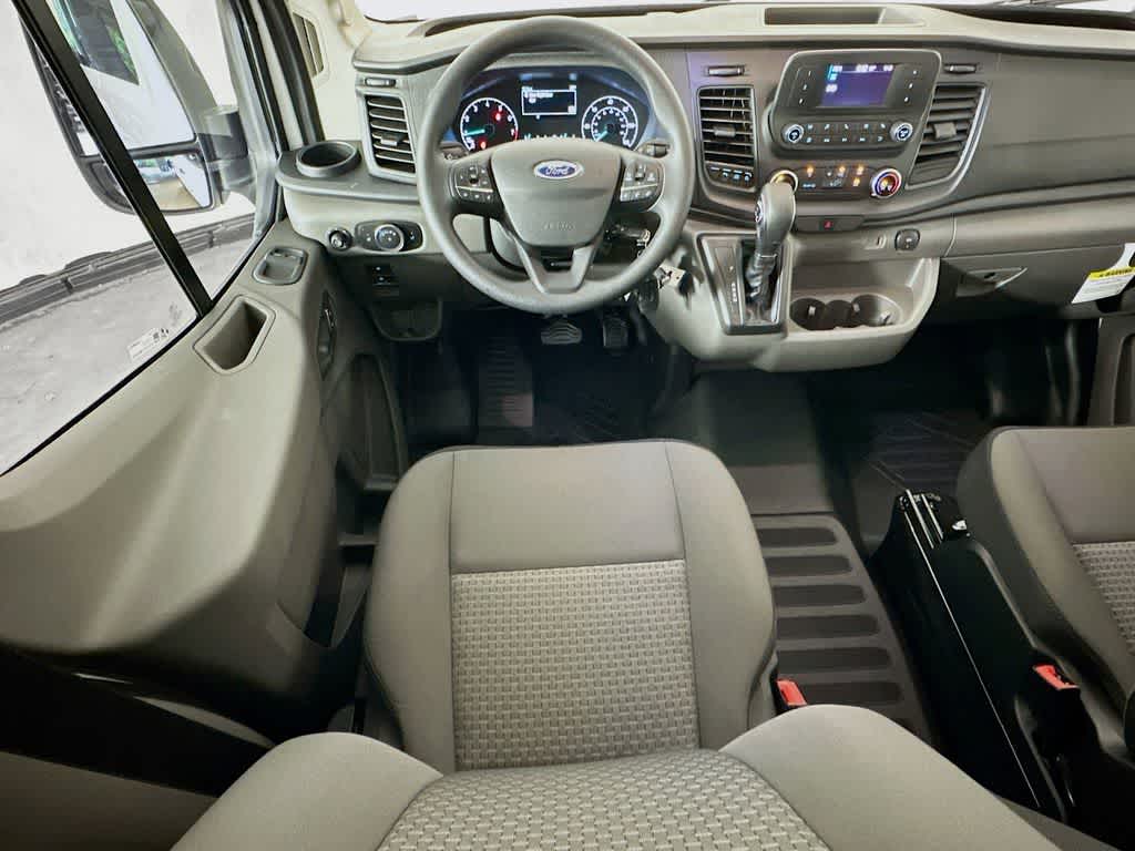 Thumbnail: 2025 Ford Econoline - 31