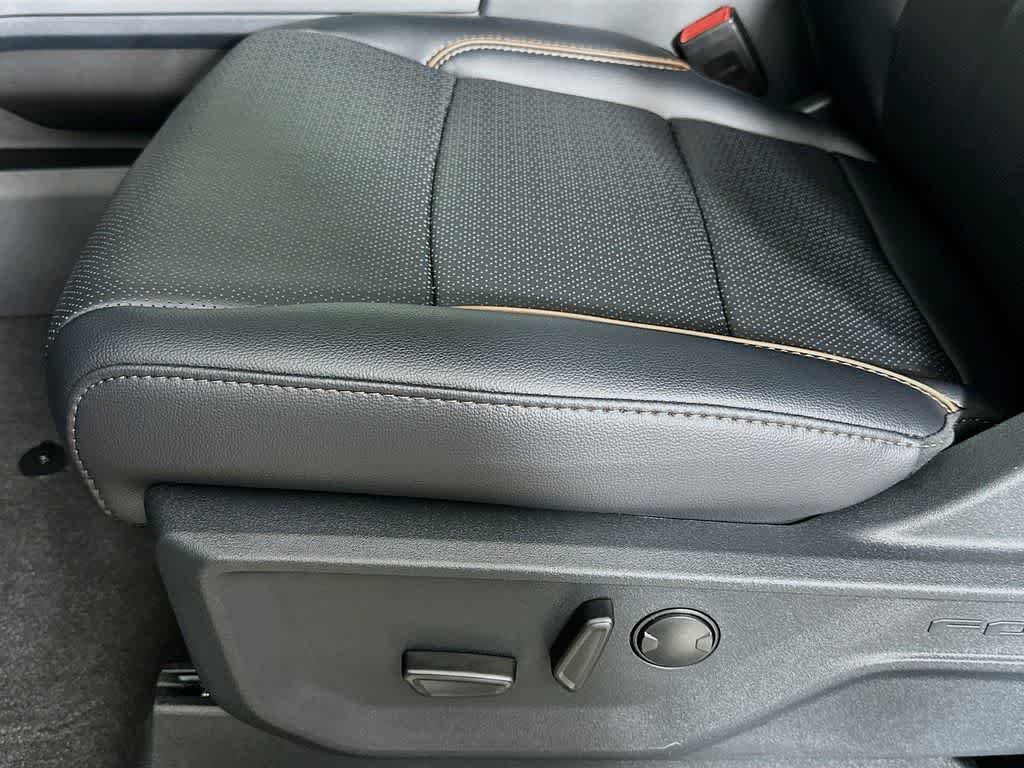 Thumbnail: 2025 Ford F-250 - 32