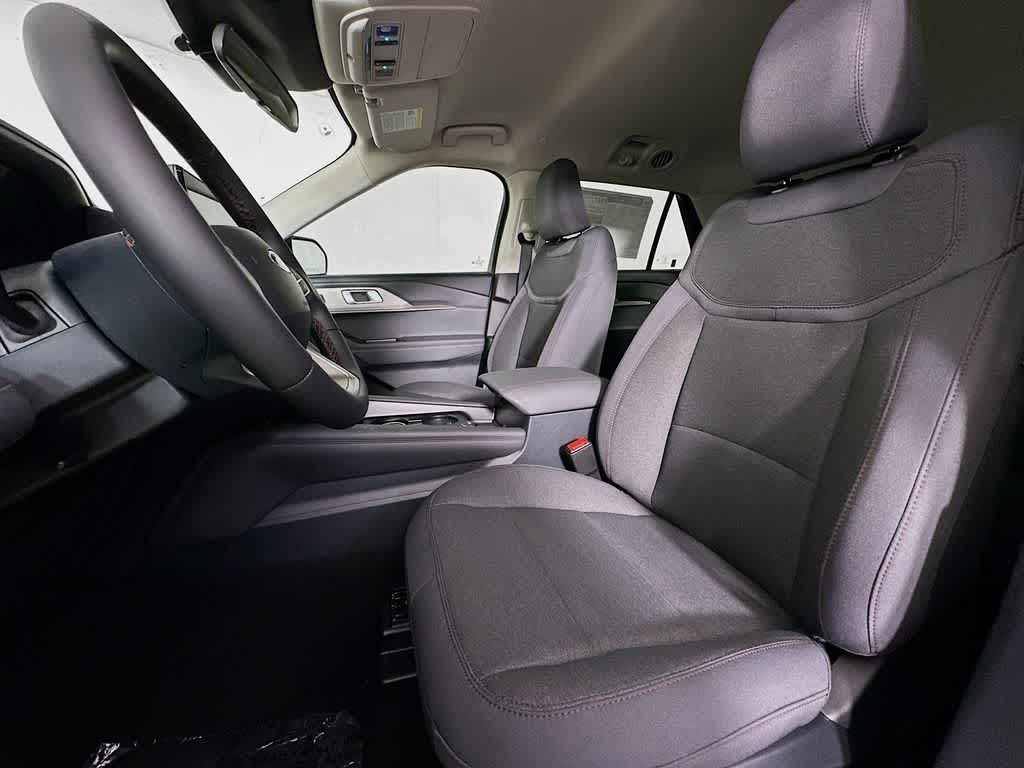 Thumbnail: 2026 Ford Explorer - 12