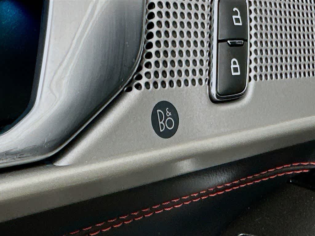 Thumbnail: 2022 Ford Explorer - 31