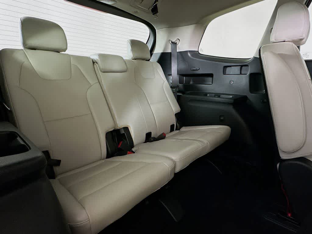 Thumbnail: 2021 Kia Telluride - 31