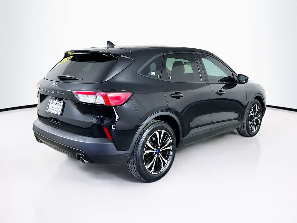 Thumbnail: 2022 Ford Escape - 25