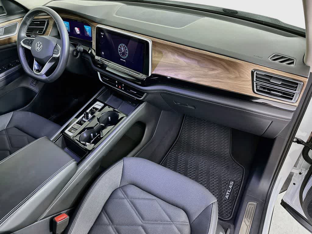 Thumbnail: 2024 Volkswagen Atlas - 32