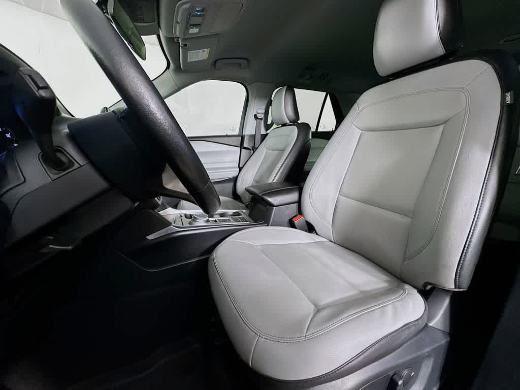 Thumbnail: 2021 Ford Explorer - 12