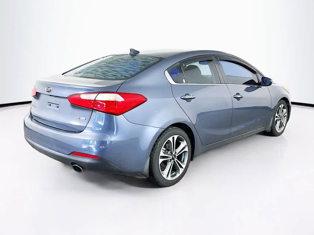 Thumbnail: 2016 Kia Forte - 23