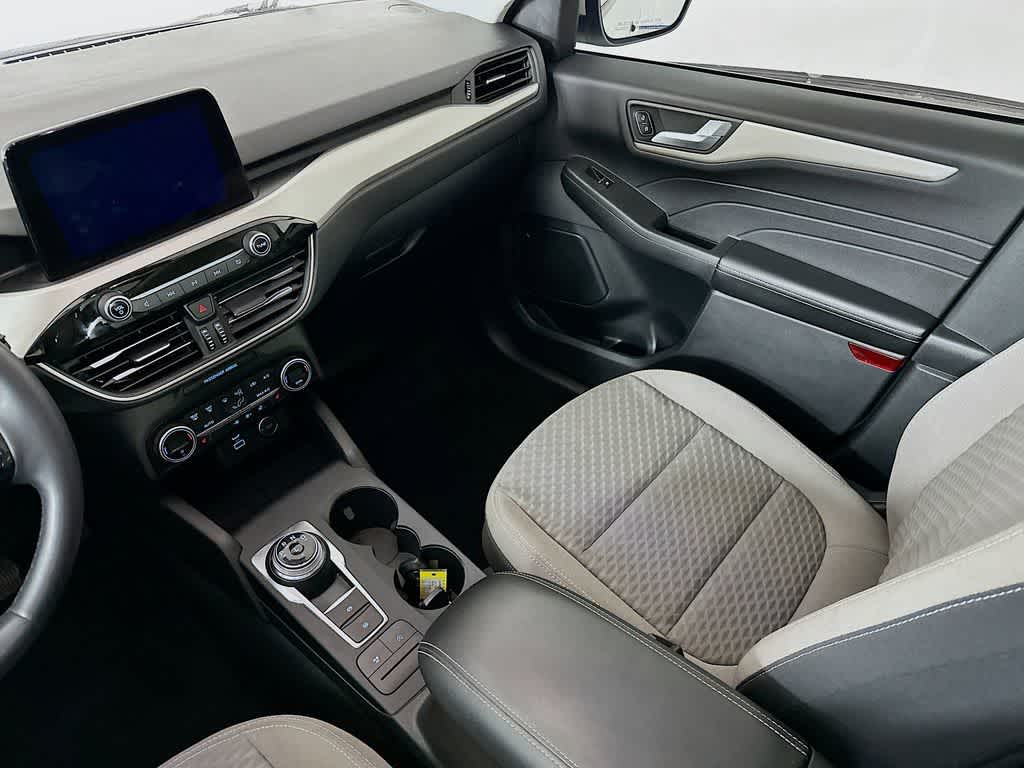 Thumbnail: 2021 Ford Escape - 11