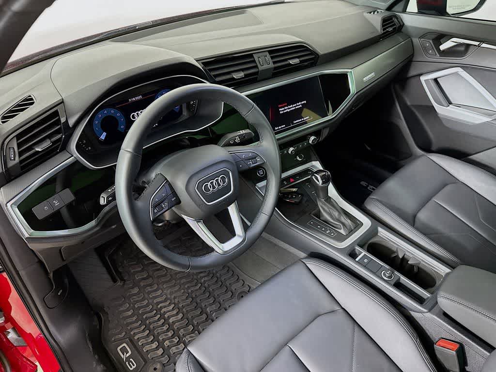 Thumbnail: 2024 Audi Q3 - 2
