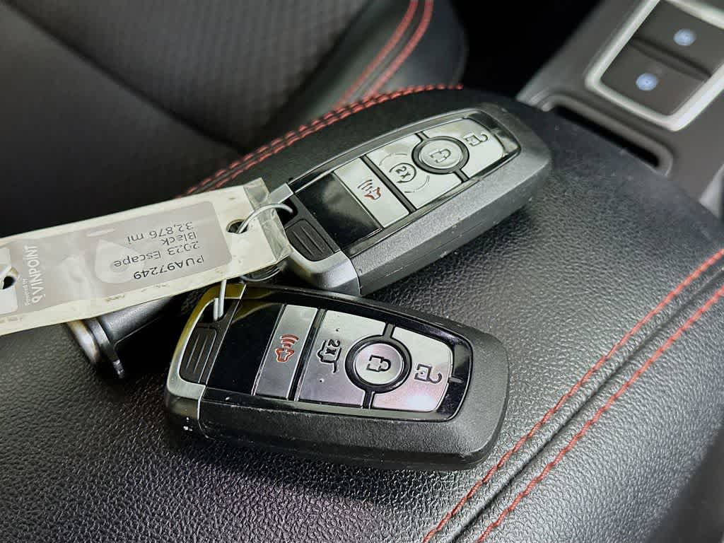 Thumbnail: 2023 Ford Escape - 21