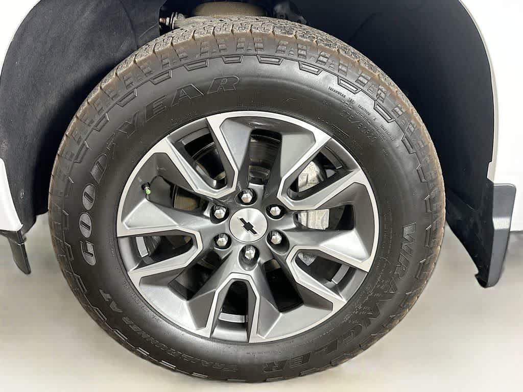 Thumbnail: 2023 Chevrolet Silverado 1500 - 8