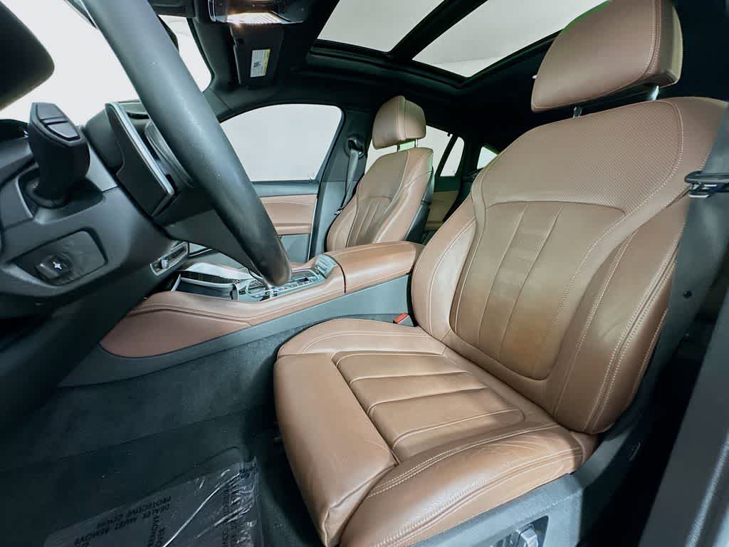 Thumbnail: 2020 BMW X6 - 12
